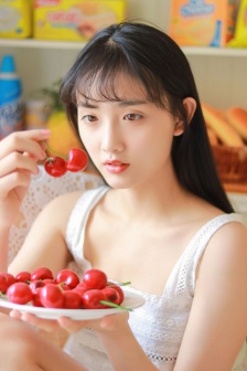 精子pk美女2